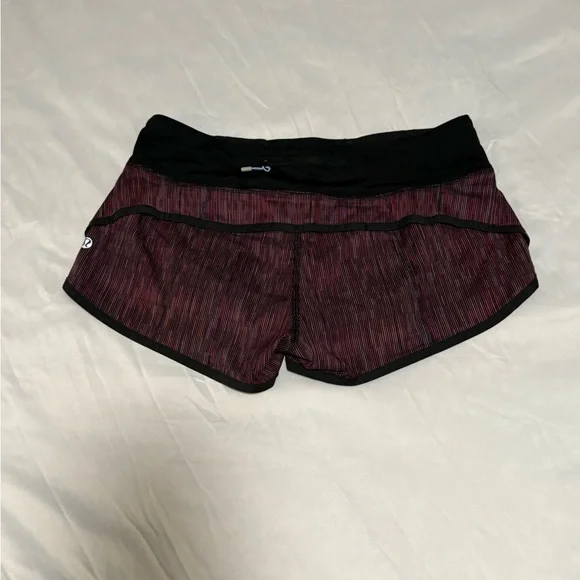 lululemon Speed Shorts Wee Are From Space size 6 - Picture 4 of 5